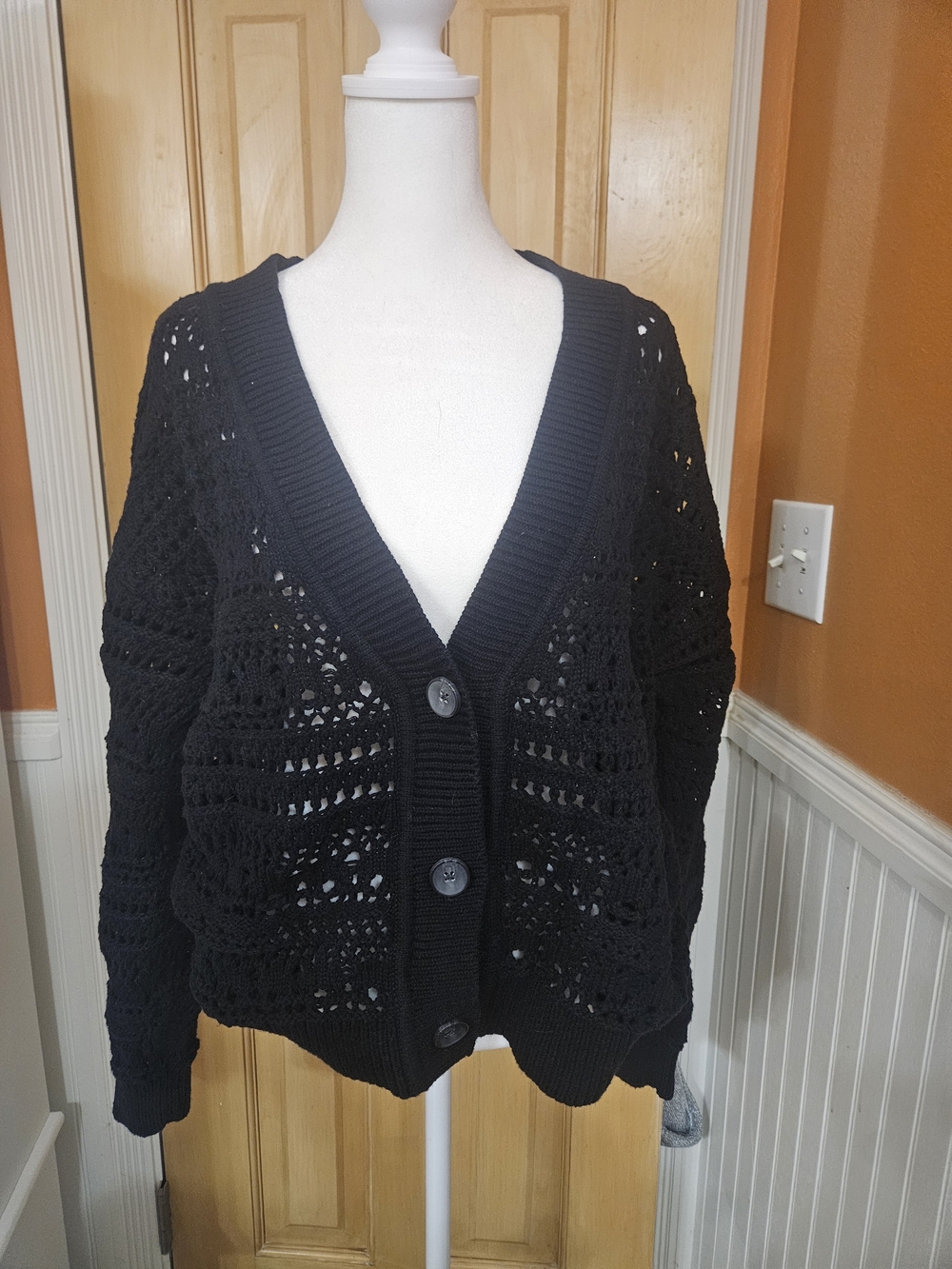 Old Navy Black Crochet V‑Neck Button Cardigan Sweater